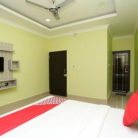 Oyo 24317 Aditya Guest House 3 Бхубанешвара Экстерьер фото