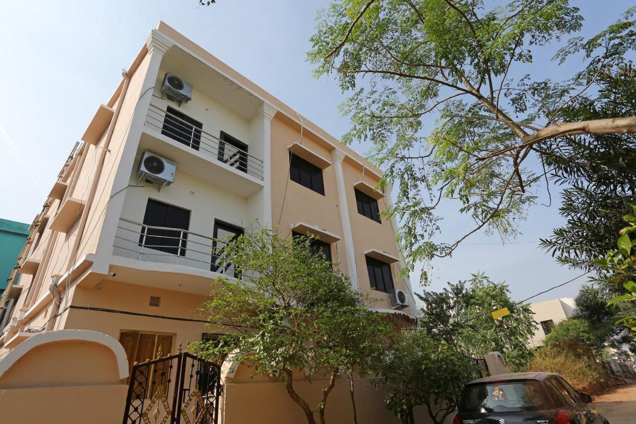 Oyo 24317 Aditya Guest House 3 Бхубанешвара Экстерьер фото