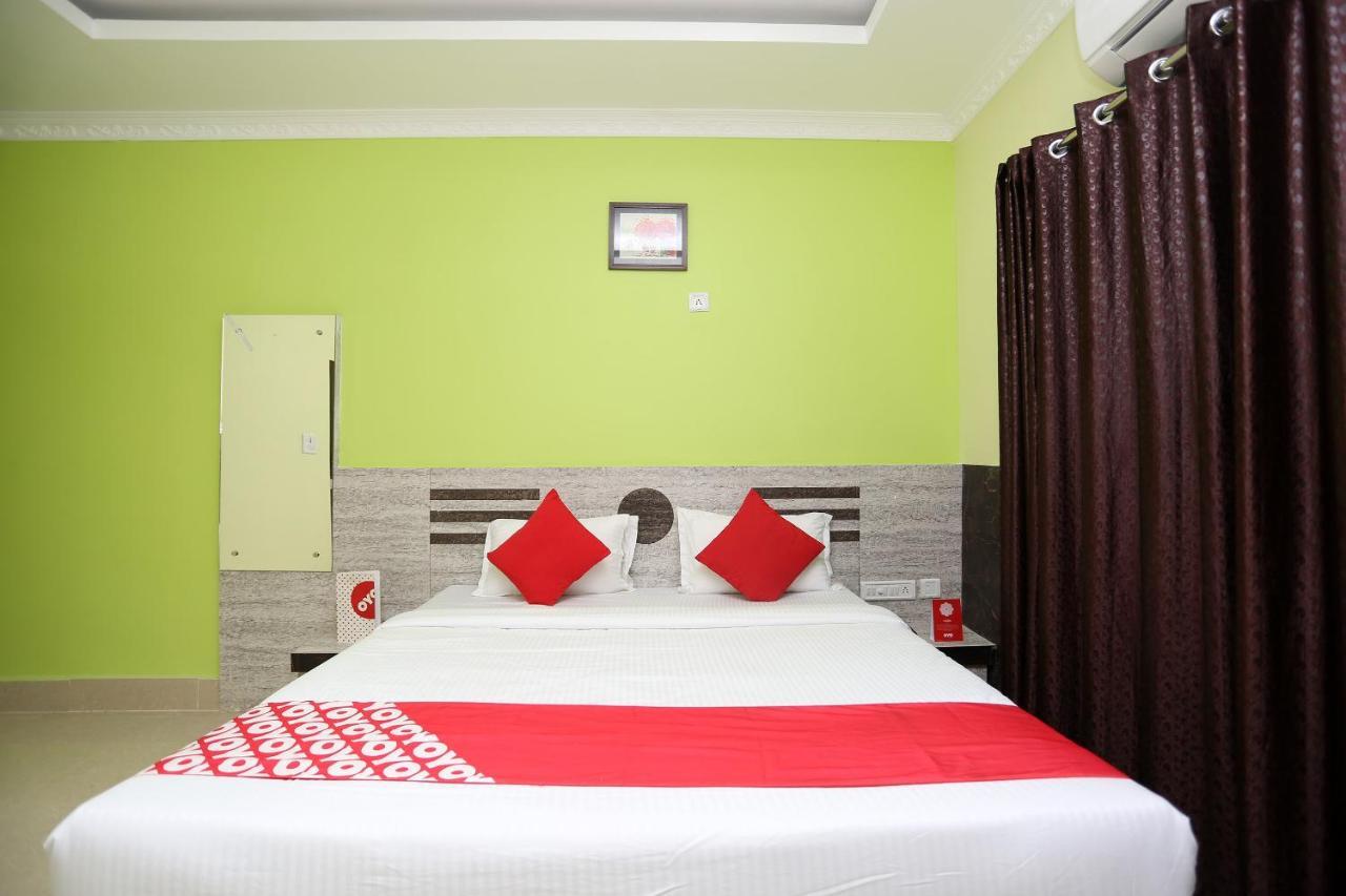 Oyo 24317 Aditya Guest House 3 Бхубанешвара Экстерьер фото