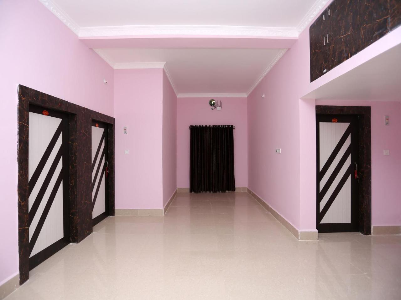 Oyo 24317 Aditya Guest House 3 Бхубанешвара Экстерьер фото